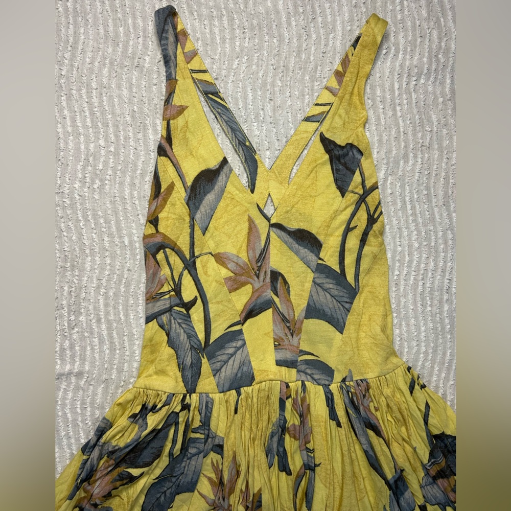 Urban Outfitters Kimchi Blue Yellow Floral Short Romper Dress NWT Size Small UO - Picture 6 of 13